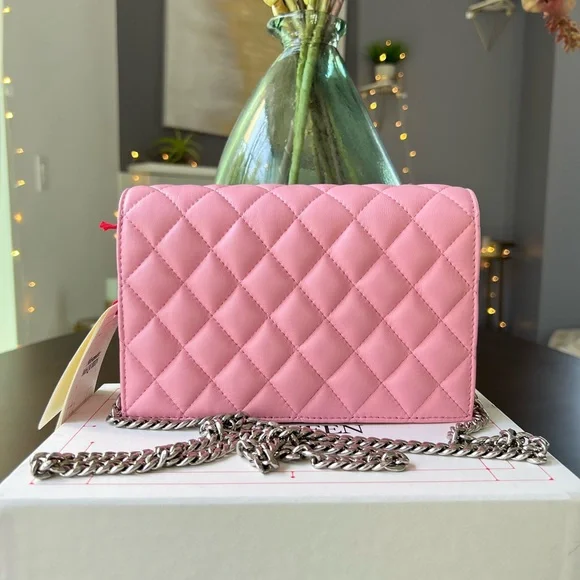 ❌❌SOLD NWT Alexander McQueen Skull Quilted Shoulder Bag - Picture 5 of 10